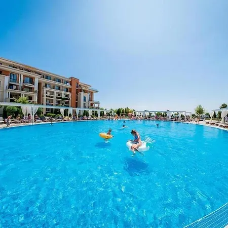 Menada Prestige Fort Beach Hotel 3*