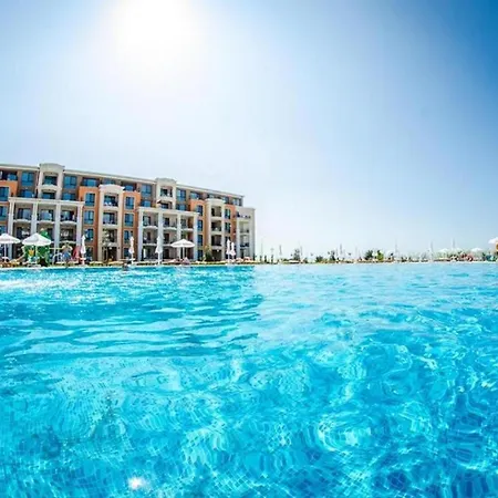 Menada Prestige Fort Beach Hotel 3*